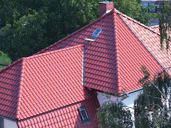 Dacheindeckung in vielen Farben möglich Dacheindeckung in vielen Farben möglich