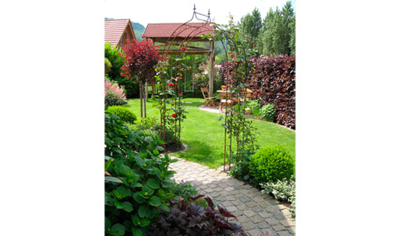 Wir bieten Ihnen kreative Gartengestaltungen