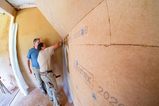 Der Schwerpunkt unserer Arbeit liegt im Wohnungsbau und in der Sanierung Der Schwerpunkt unserer Arbeit liegt im Wohnungsbau und in der Sanierung