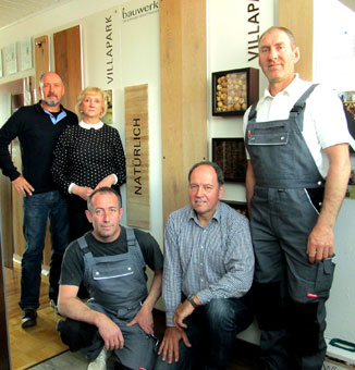 in unsere Ausstellung mit Gesellen in unsere Ausstellung mit Gesellen