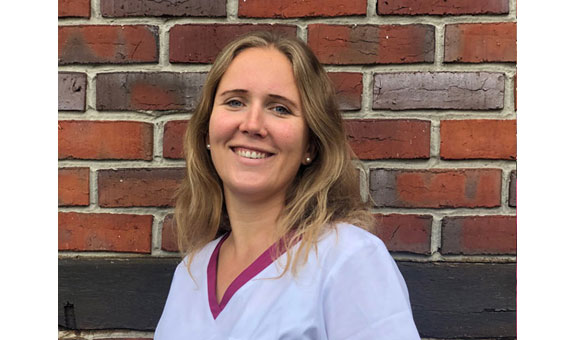 Stefanie Kruppke - Fachtierärztin für Innere Medizin beim Kleintier
