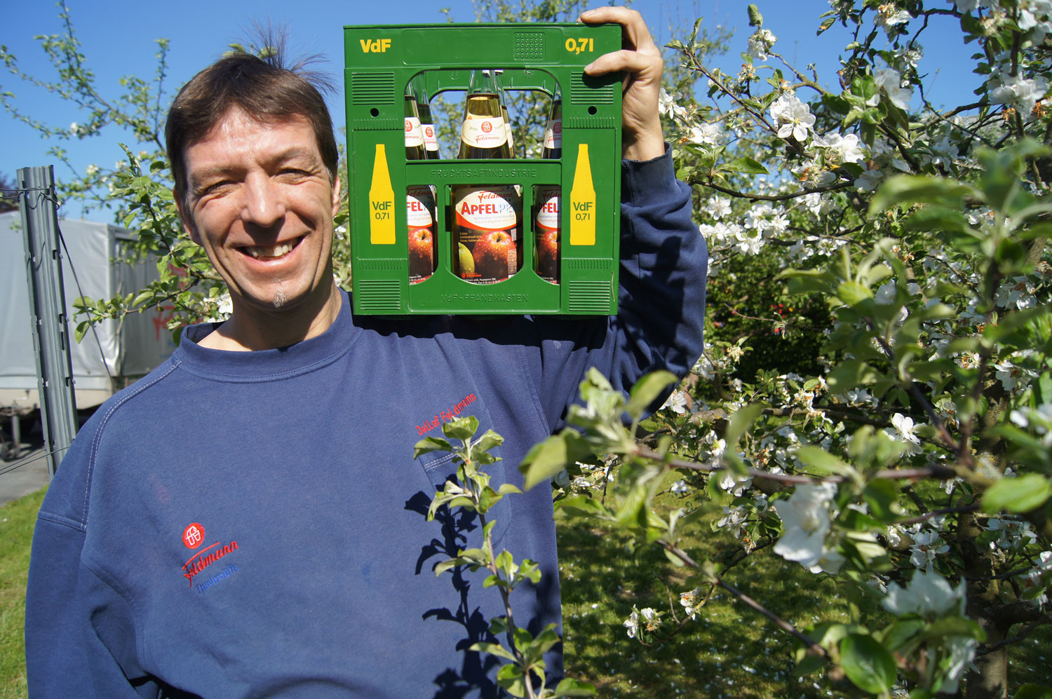Detlef Feldmann - eine Kiste frischen Apfelsaft