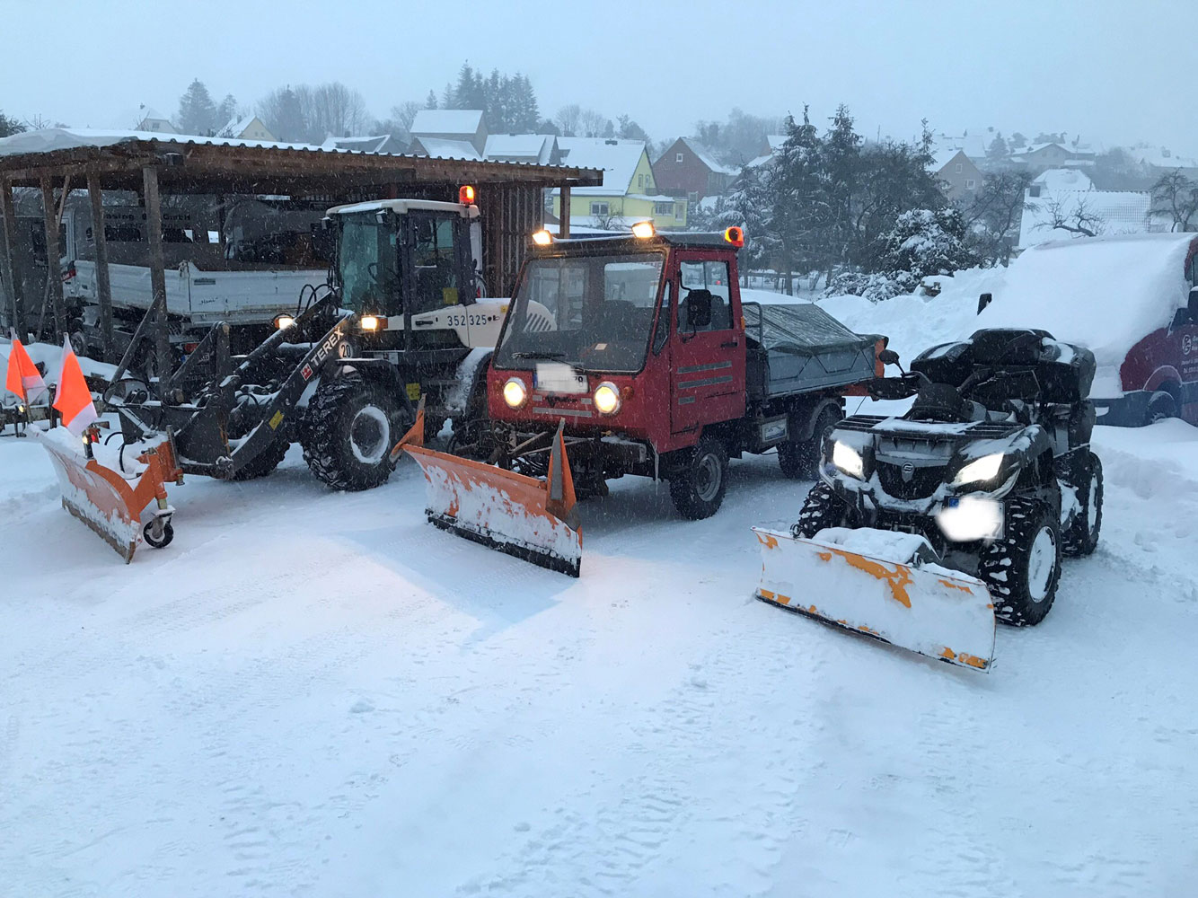 Die Fahrzeuge für unseren Winterdienst Die Fahrzeuge für unseren Winterdienst