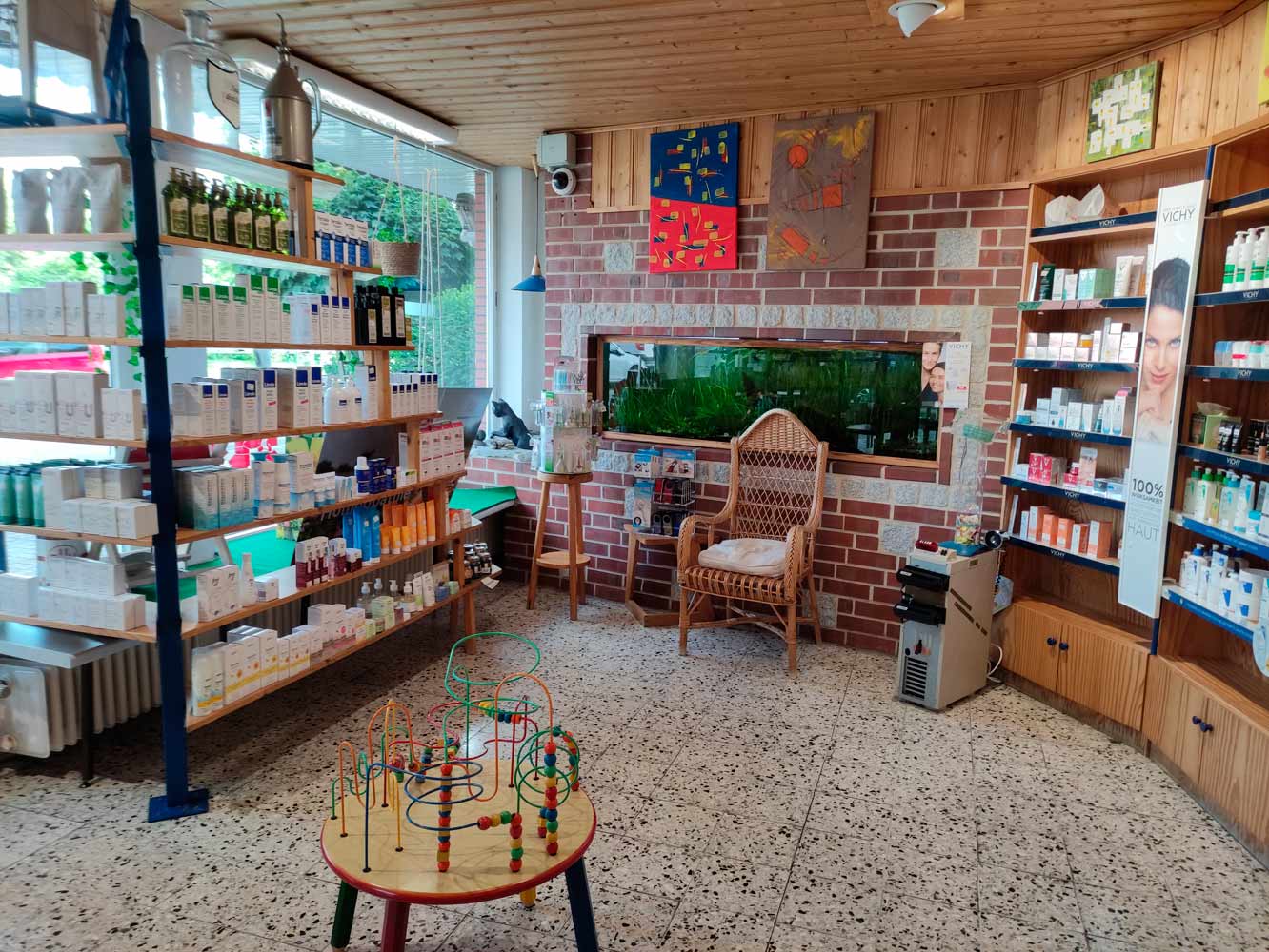 Bild 4 Mühlen Apotheke in Krummhörn