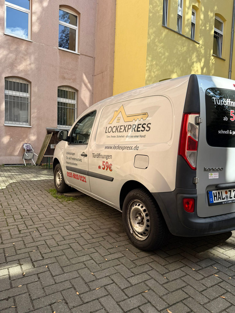 Bild 1 Lockexpress in Halle (Saale)