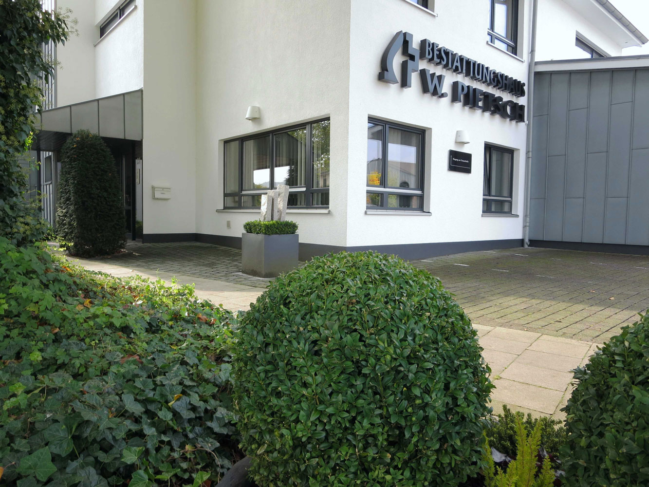 Bild 1 Bestattungshaus Pietsch in Osnabrück