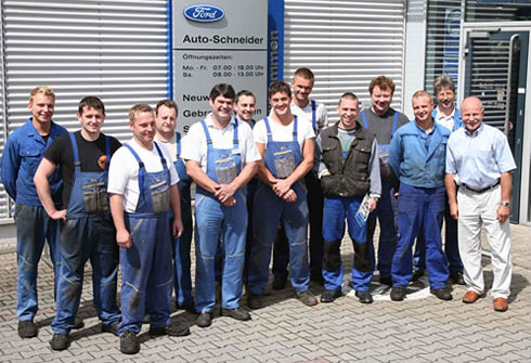 Das Team von Auto-Schneider in Leipzig Das Team von Auto-Schneider in Leipzig