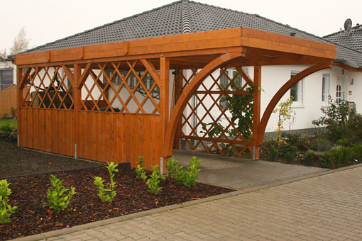 Carport von Firma Bau-IDEEN Dröschel GmbH