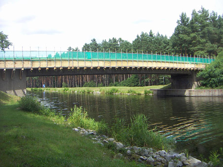 Gerüste zur Brückensanierung/ Brückeninstandsetzung