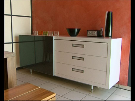 Sideboard schwarz-weiß lackiert mit Türen und 3 Schubläden