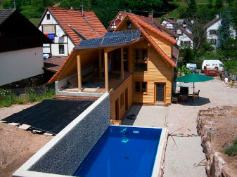 Der eigene Pool, das Schwimmbad im eigenen Garten oder Haus, hat heutzutage eine neue, ganz besondere Beteutung bekommen Der eigene Pool, das Schwimmbad im eigenen Garten oder Haus, hat heutzutage eine neue, ganz besondere Beteutung bekommen