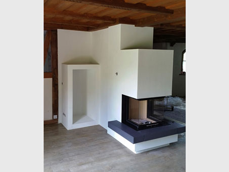 Heizkamin als Blickfang in modernem Design Heizkamin als Blickfang in modernem Design