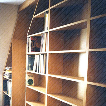 Wir fertigen passgenaue Bücherregale für jeden Wohnraum Wir fertigen passgenaue Bücherregale für jeden Wohnraum