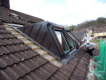 Umbau von Dachfenster auf Gaube in Heimbach
