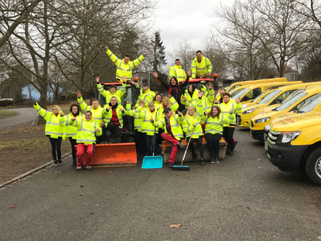 Unsere Mitarbeiter und Fahrzeugflotte