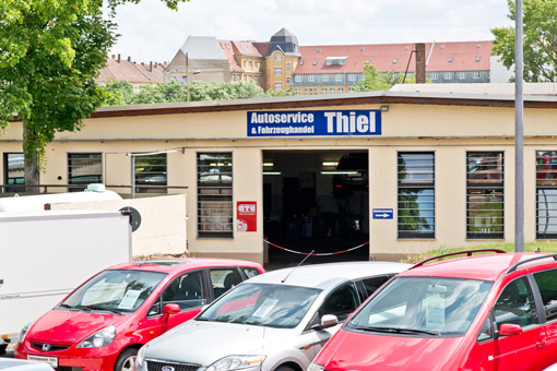 Der Meisterbetrieb Autoservice und Fahrzeughandel Thiel ist eine typenoffene KFZ-Werkstatt.