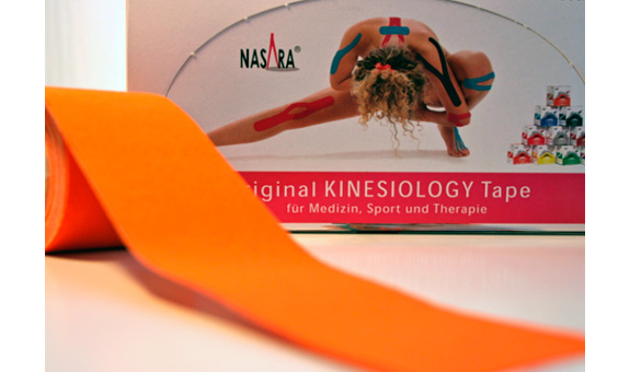 Kinesiology Tape unterstützt die natürlichen Vorgänge im Körper und führt zu einer Entlastung unserer Muskeln und Gelenke