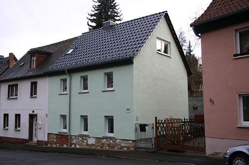 Neues Dach am Reihenendhaus