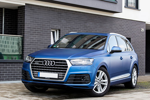 Audi Q7 dunkelblau matt metallic