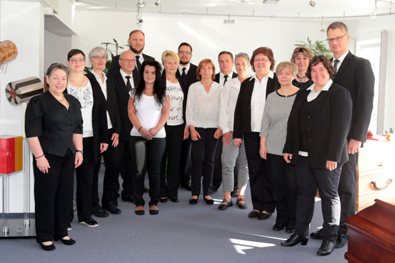Das Team vom Bestattungs-Institut Berdon ist jederzeit für Sie da! Das Team vom Bestattungs-Institut Berdon ist jederzeit für Sie da!