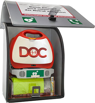 Der DOC Defibrillator ist ein Automatisierter Externer Defibrillator (AED). Er wird bei Herzrhythmusstörungen, wie Kammerflimmern, eingesetzt und sorgt durch einen elektronischen Schock dafür, dass das Herz wieder im richtigen Rhythmus schlägt. Der DOC Defibrillator ist ein Automatisierter Externer Defibrillator (AED). Er wird bei Herzrhythmusstörungen, wie Kammerflimmern, eingesetzt und sorgt durch einen elektronischen Schock dafür, dass das Herz wieder im richtigen Rhythmus schlägt.