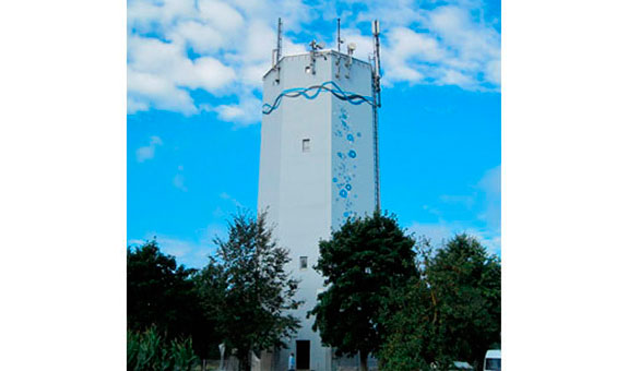 Wasserturm "Göggelsbuch". Mittels Sandstrahlen vorbereitet und anschließend mineralisch beschichtet. Rissanierung am Wasserturmschaft