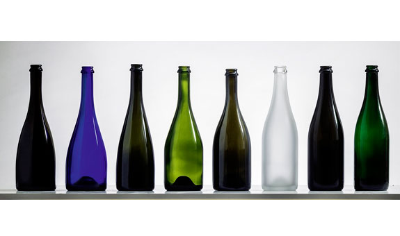bei uns erhalten Sie Wein- und Sektflaschen in verschiedenen Formen und Farben