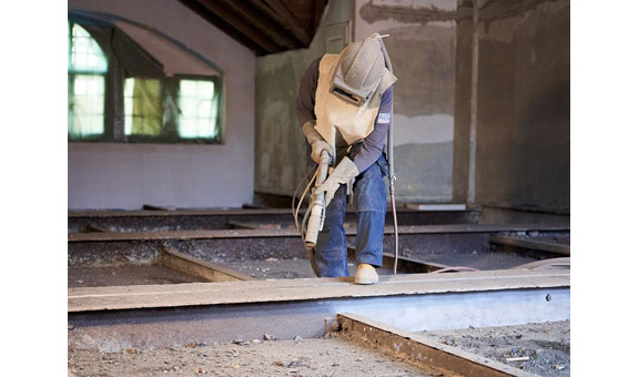 Unsere Sandstrahlanlage im Einsatz in der Hainstraße in Leipzig