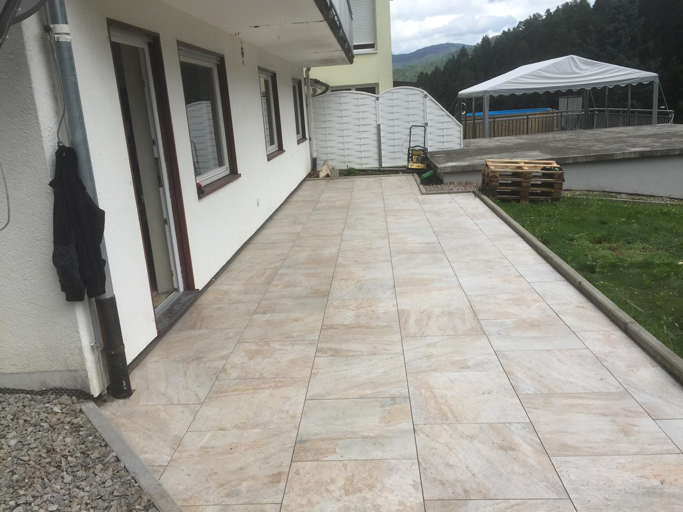 Gartenbau, Terasse und Wege aus einer Hand Gartenbau, Terasse und Wege aus einer Hand