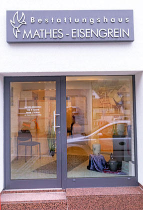 Kundenfoto 2 Mathes-Eisengrein Bestattungshaus
