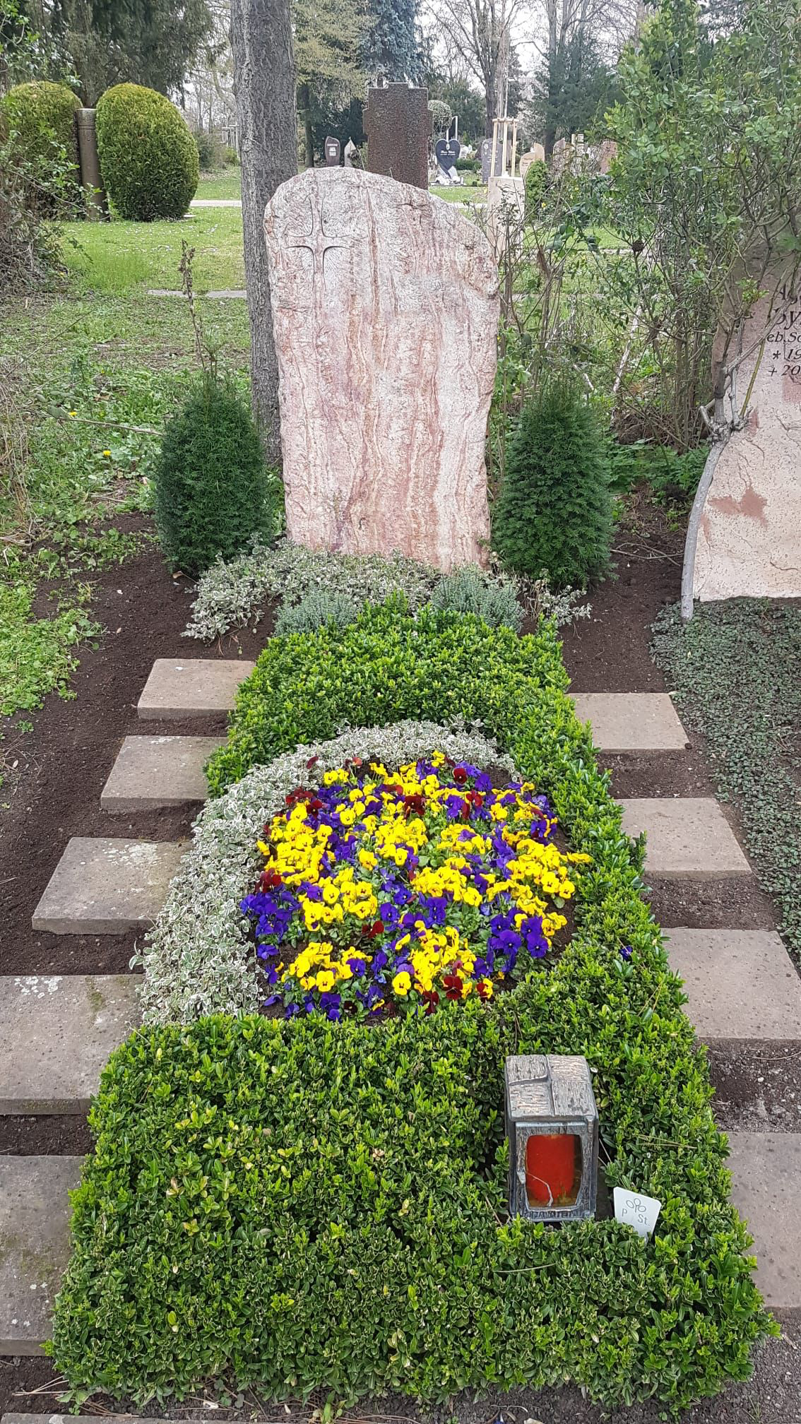 Bild 11 B. Stelzer Friedhofgärtnerei Inh. Bernd Stelzer in Mannheim