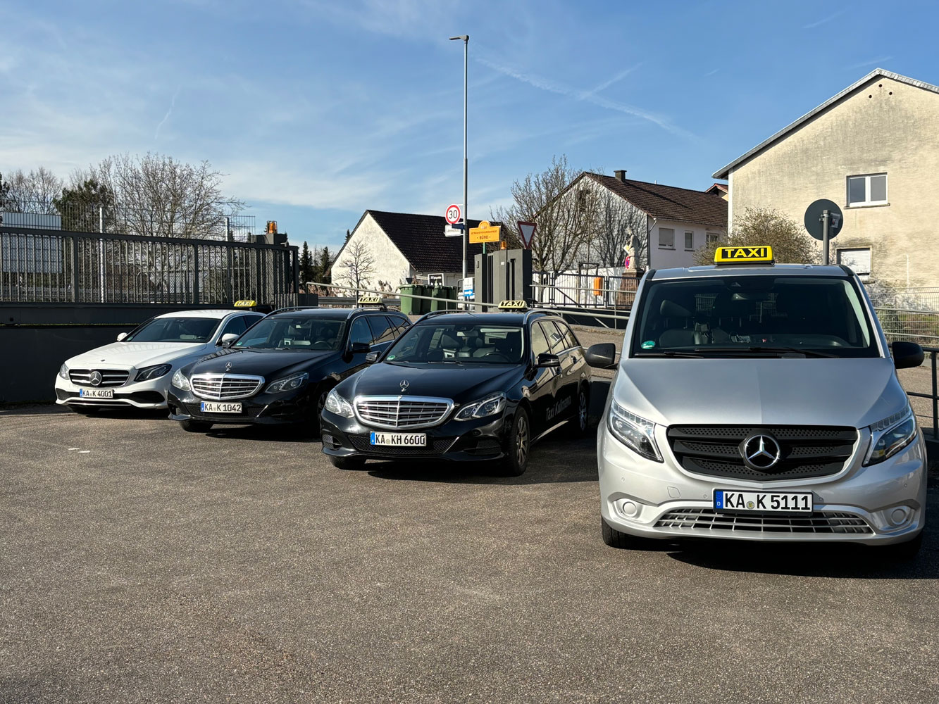 Bild 2 Taxi Kullmann - Oberhausen-Rheinhausen/Waghäusel/Philippsburg in Oberhausen-Rheinhausen